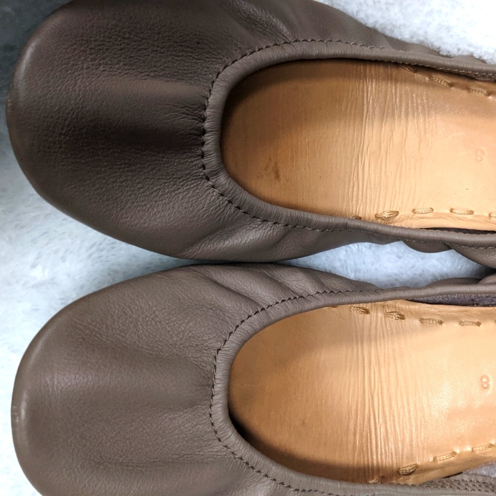 Tieks Taupe Sz 8 (EUC)